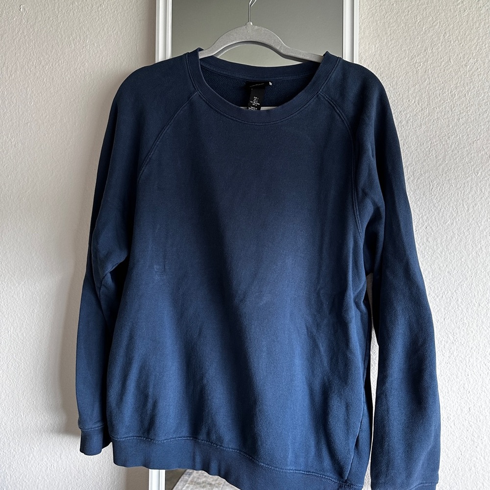 H&M men’s sweatshirt